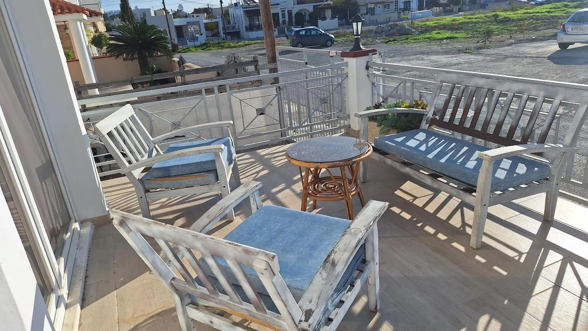 Проживание в семье Big Room With Private Toilet In Villa In Quite Area Of Larna A Ларнака
